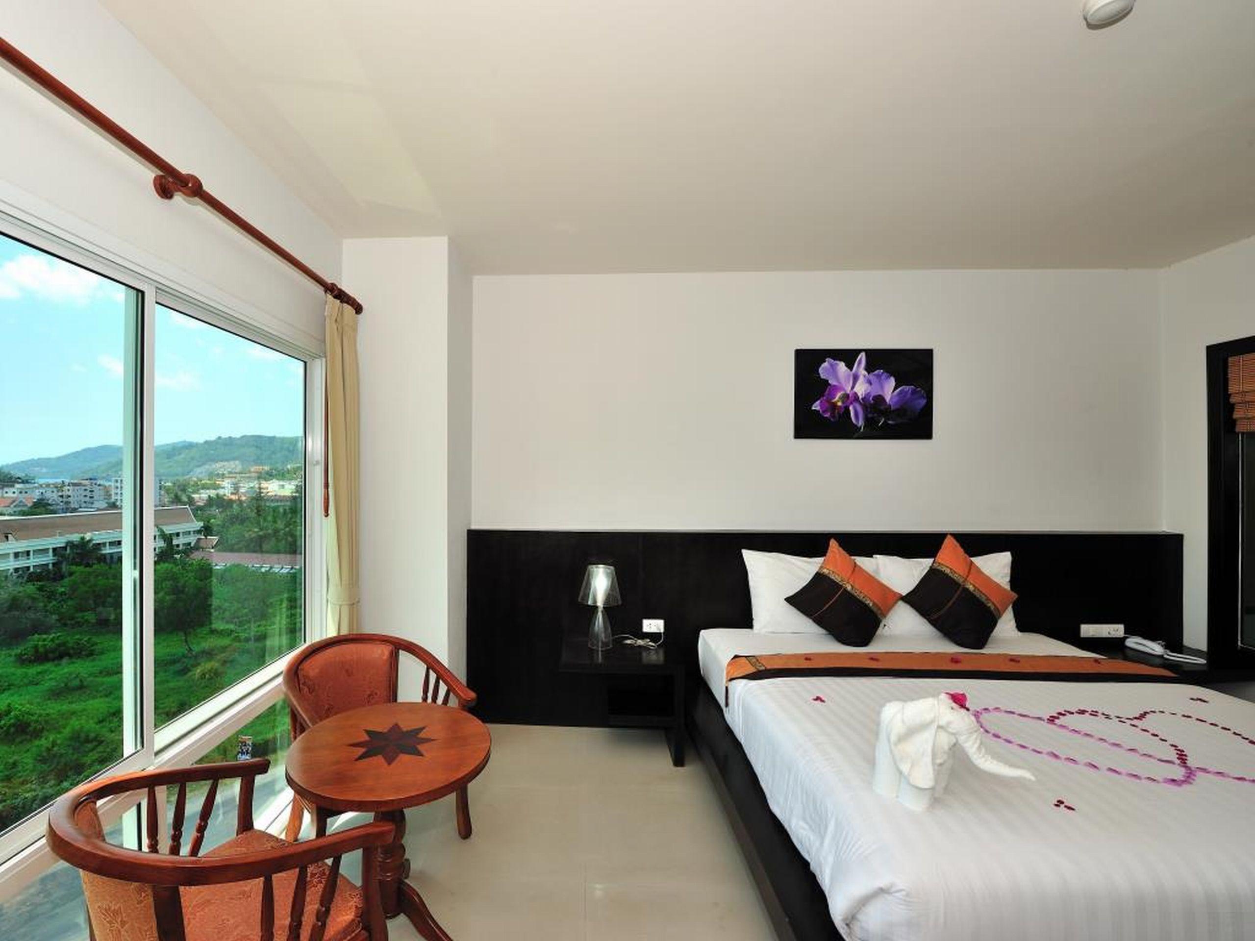 Apk Resort Patong Exteriör bild
