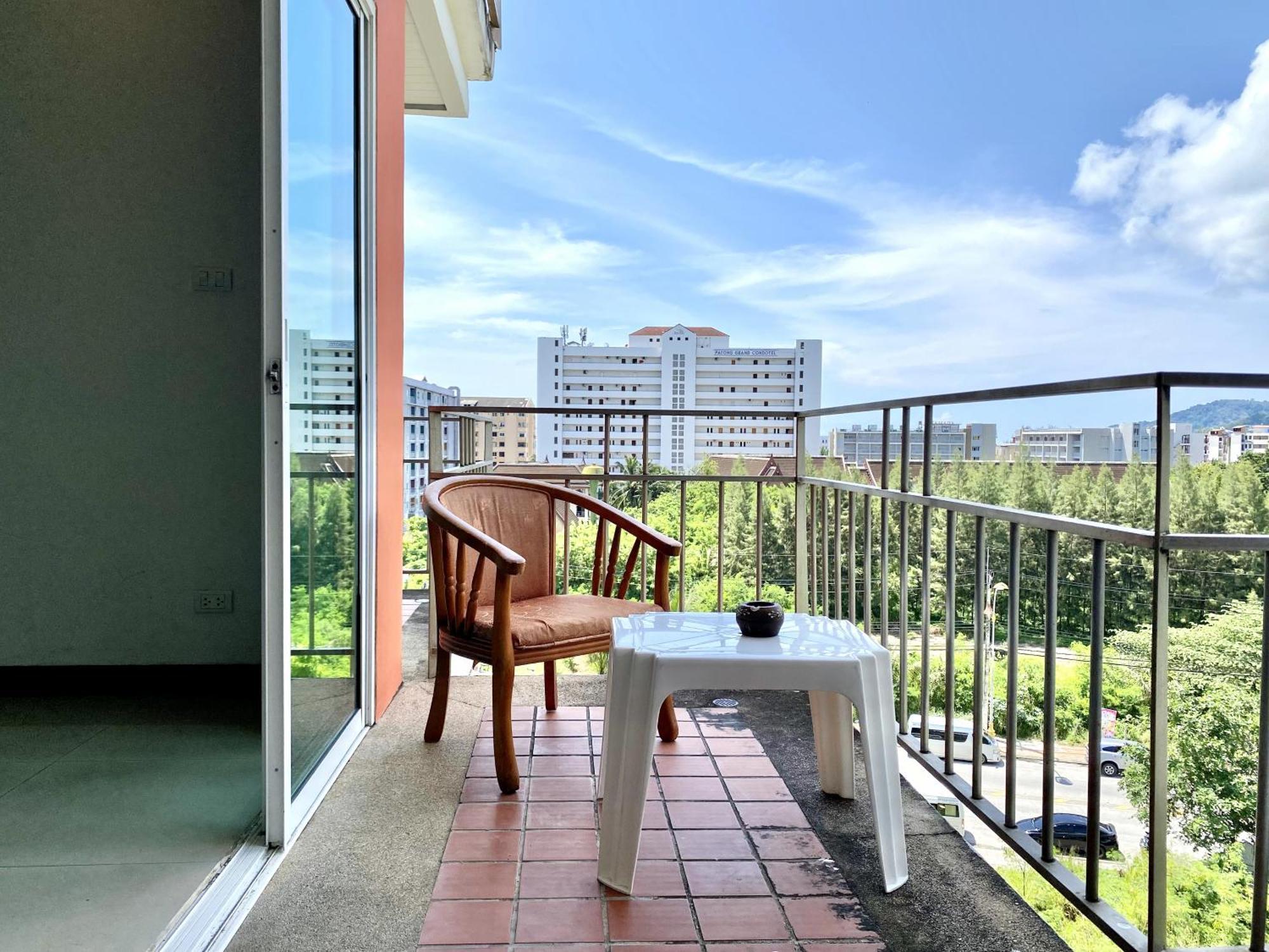 Apk Resort Patong Exteriör bild
