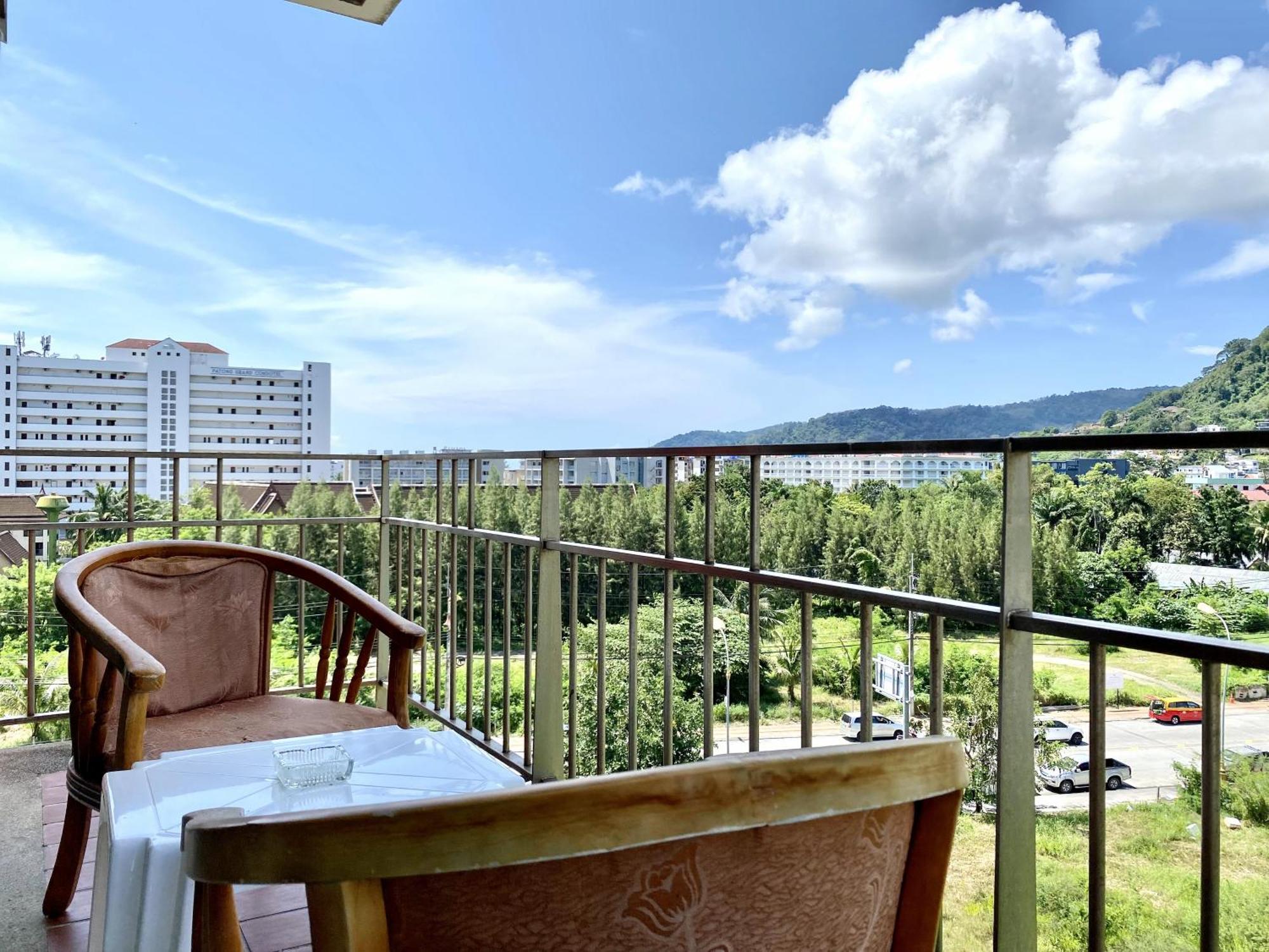 Apk Resort Patong Exteriör bild